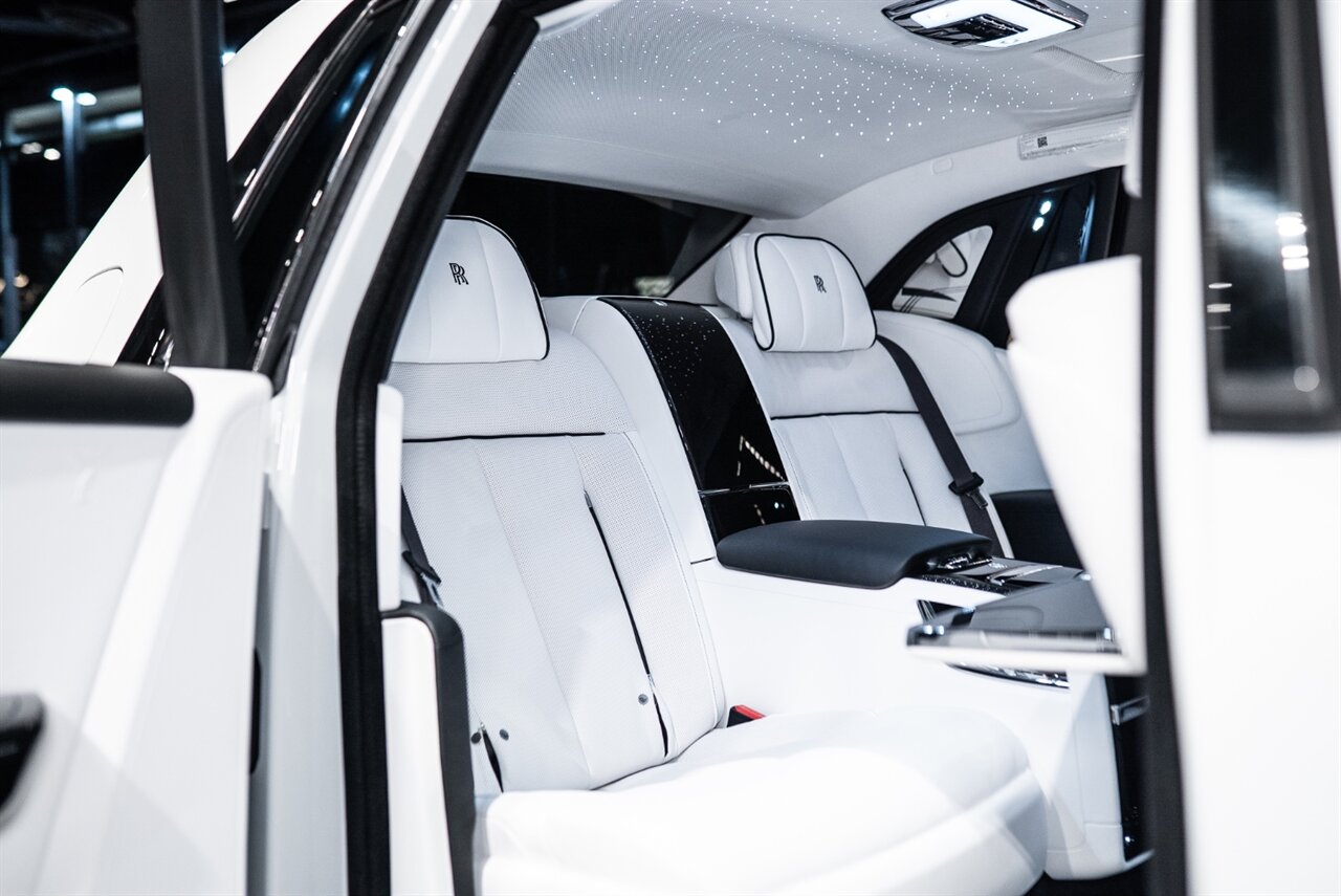 2025 Rolls-Royce Phantom - Photo 26 - Beverly Hills, CA 90212