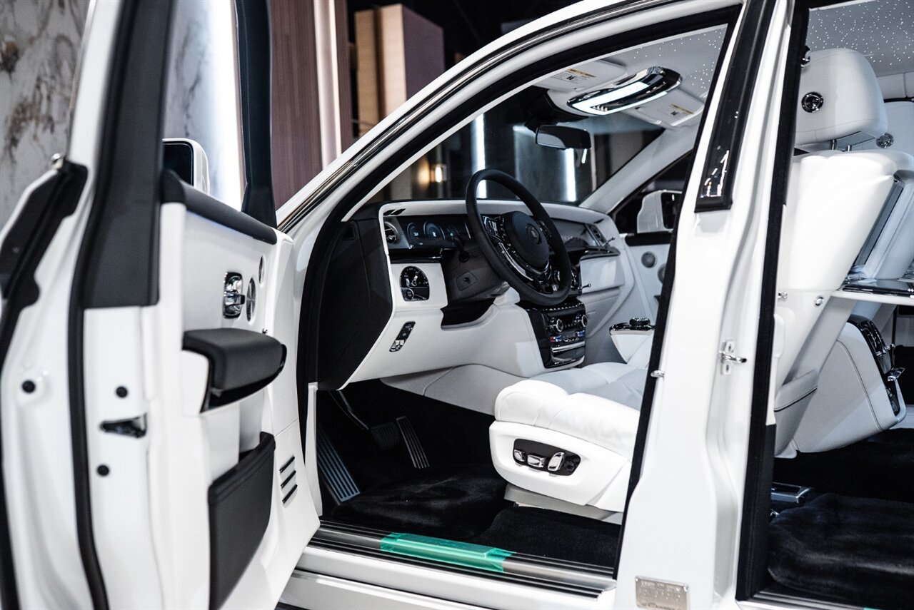 2025 Rolls-Royce Phantom - Photo 21 - Beverly Hills, CA 90212