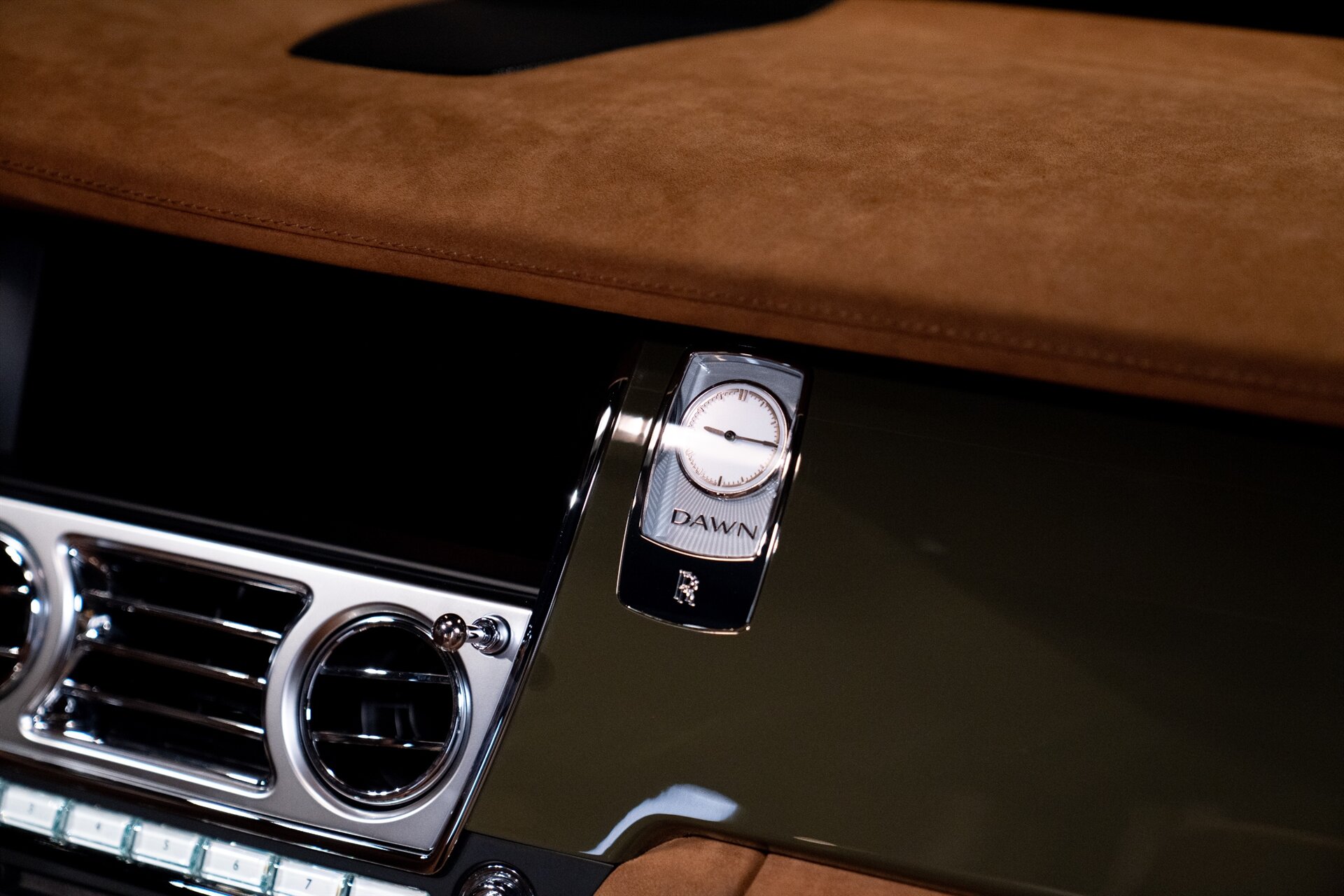 2021 Rolls-Royce Dawn - Photo 24