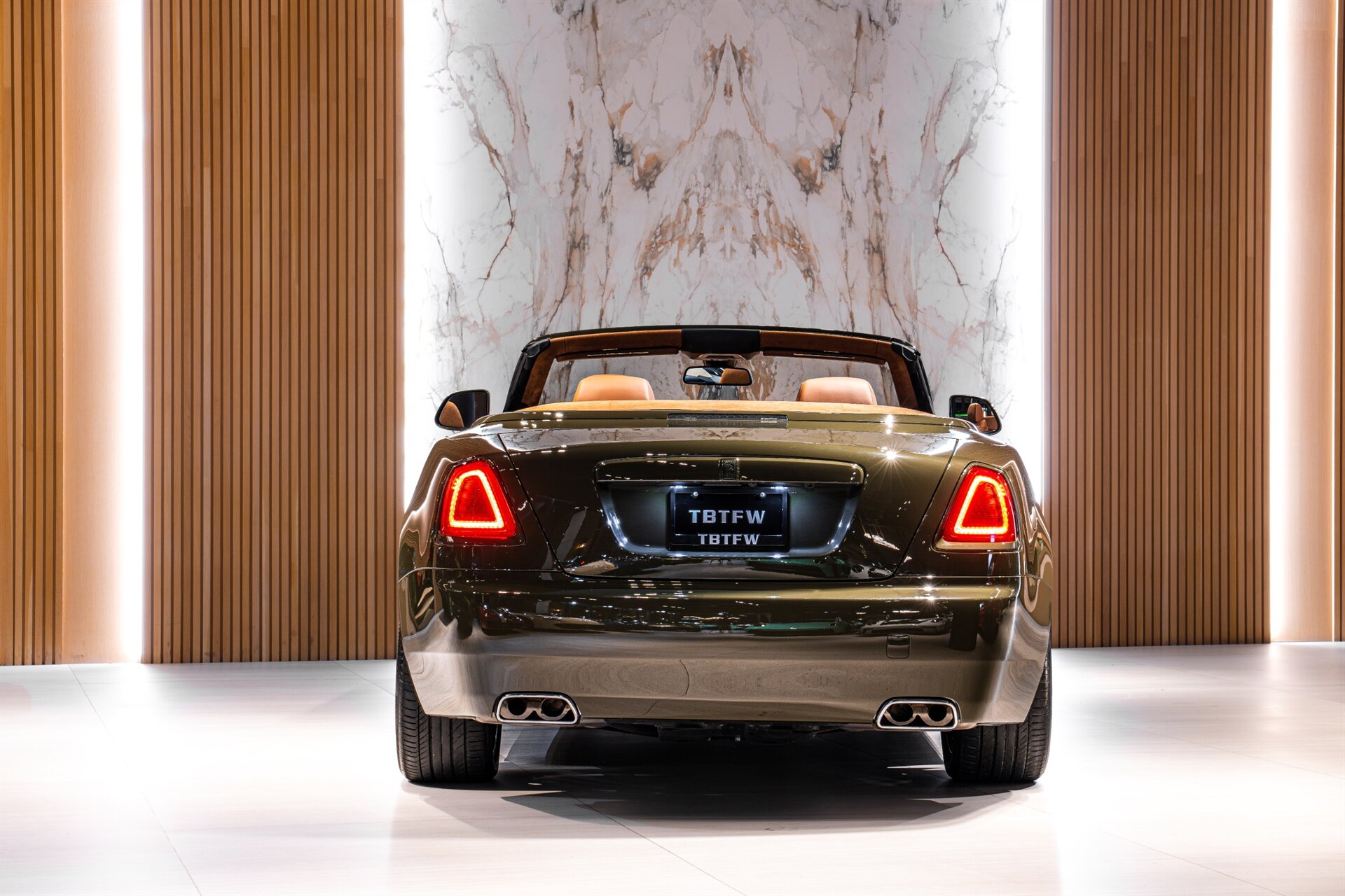 2021 Rolls-Royce Dawn - Photo 9