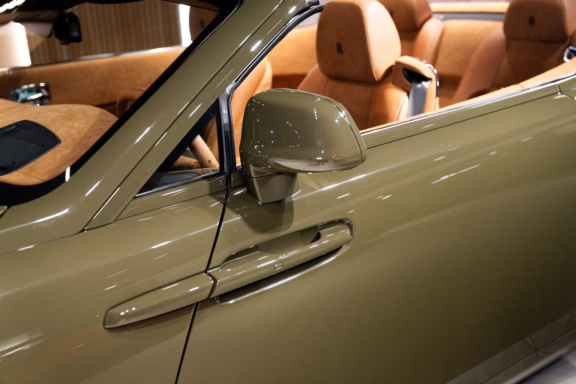 2021 Rolls-Royce Dawn - Photo 29
