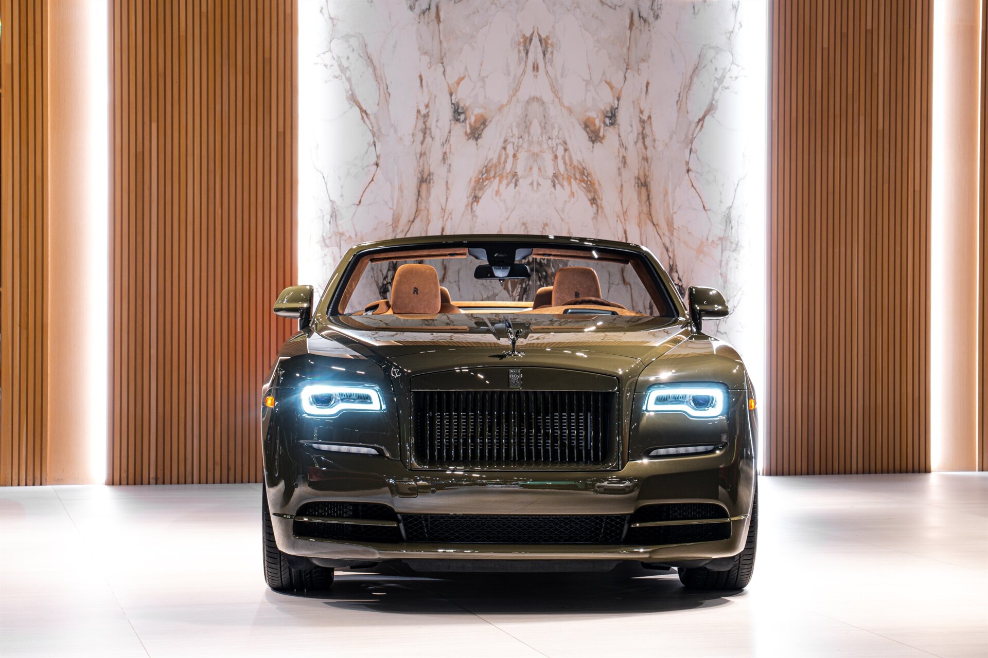 2021 Rolls-Royce Dawn - Photo 4