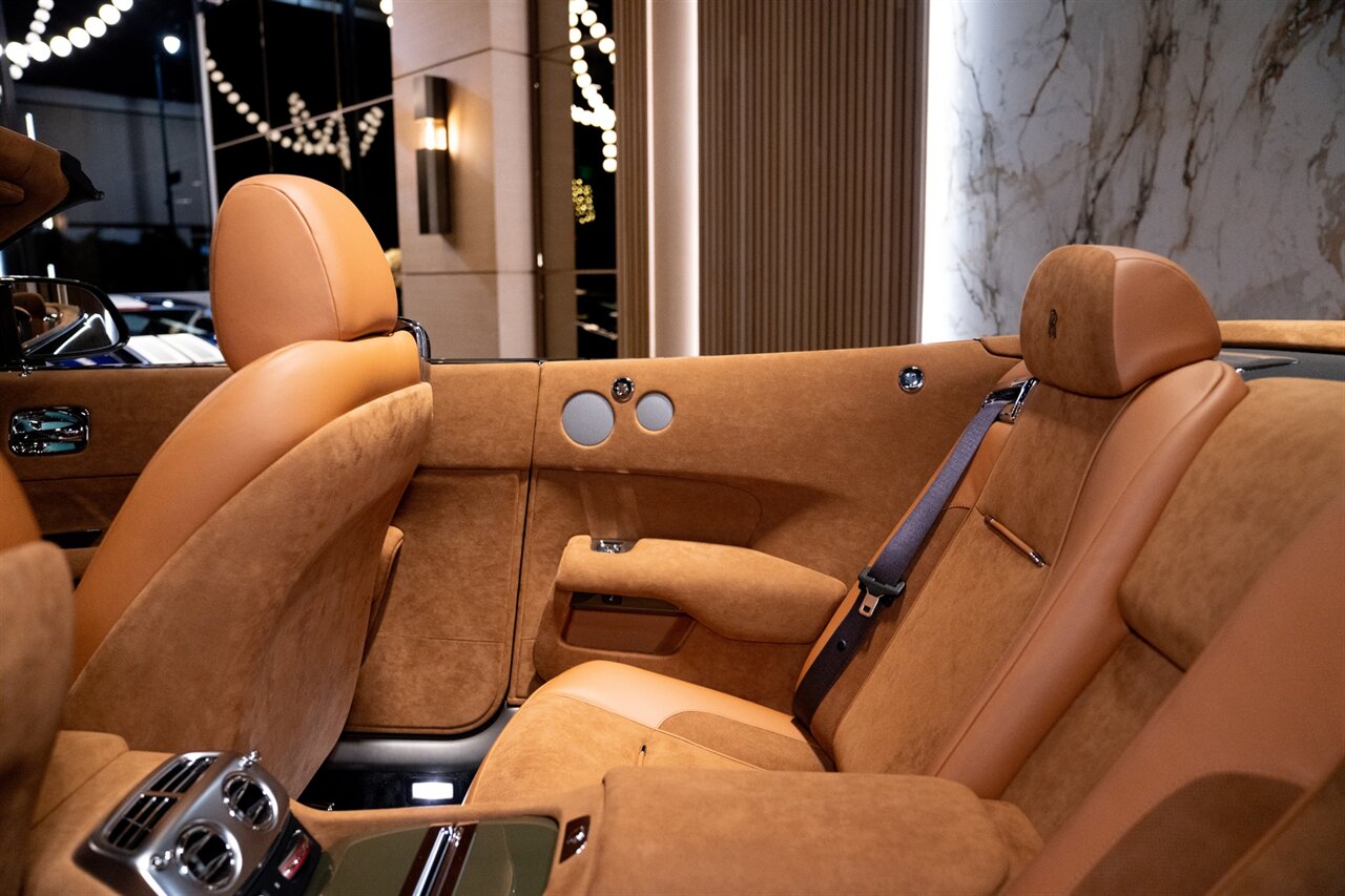 2021 Rolls-Royce Dawn   - Photo 21 - Beverly Hills, CA 90212