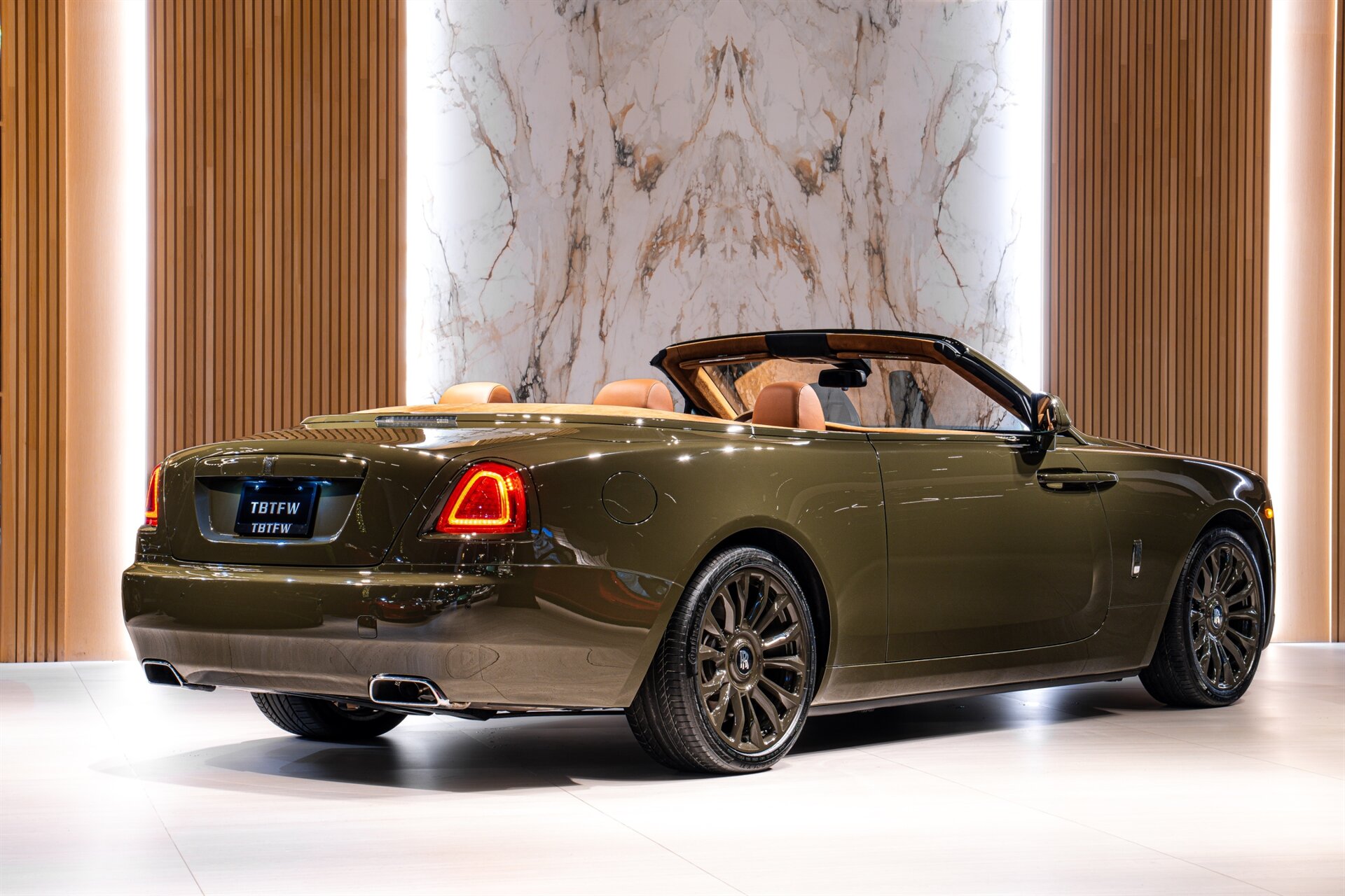 2021 Rolls-Royce Dawn - Photo 5