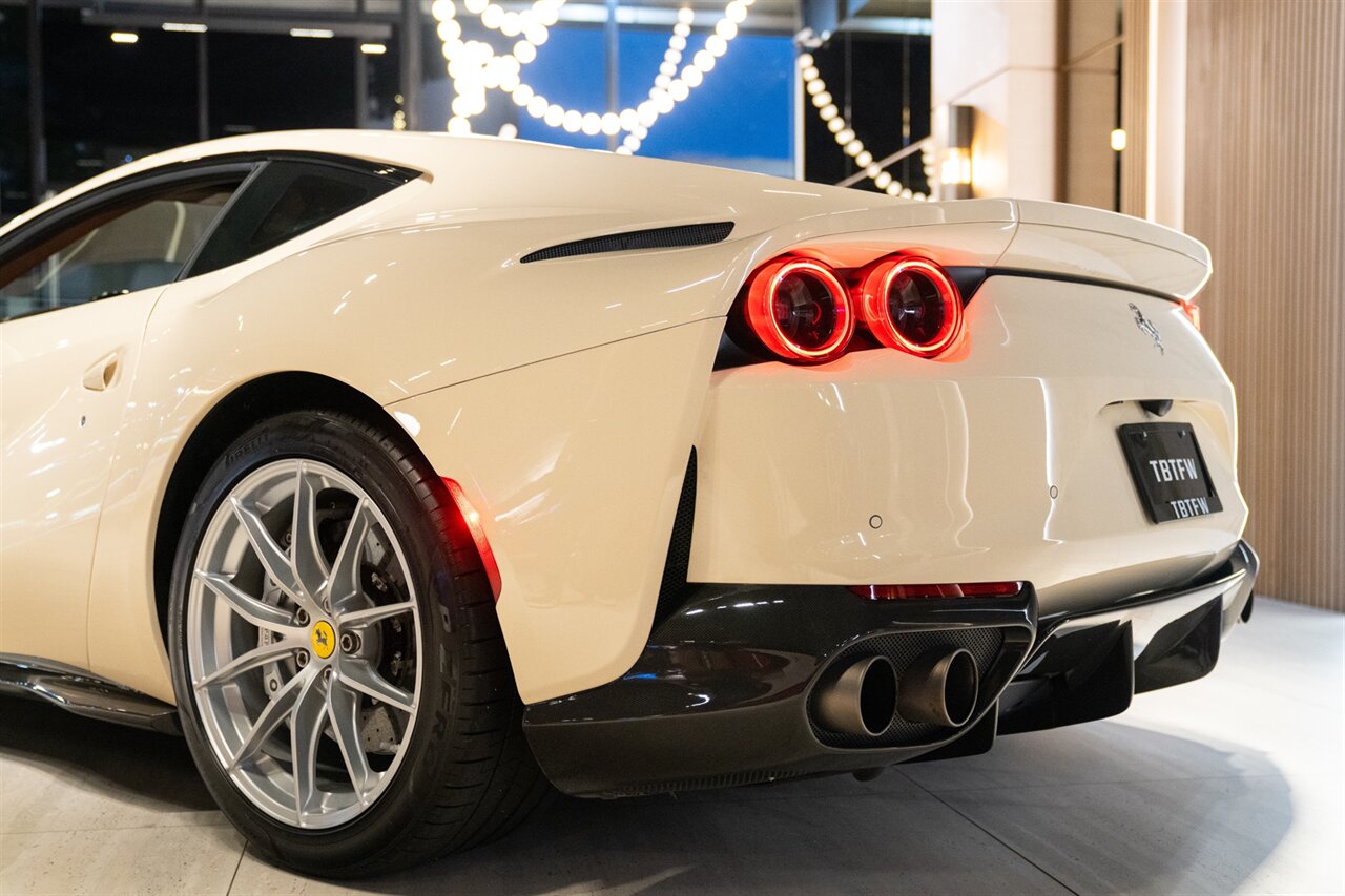 2019 Ferrari 812 Superfast - Photo 13 - Beverly Hills, CA 90212