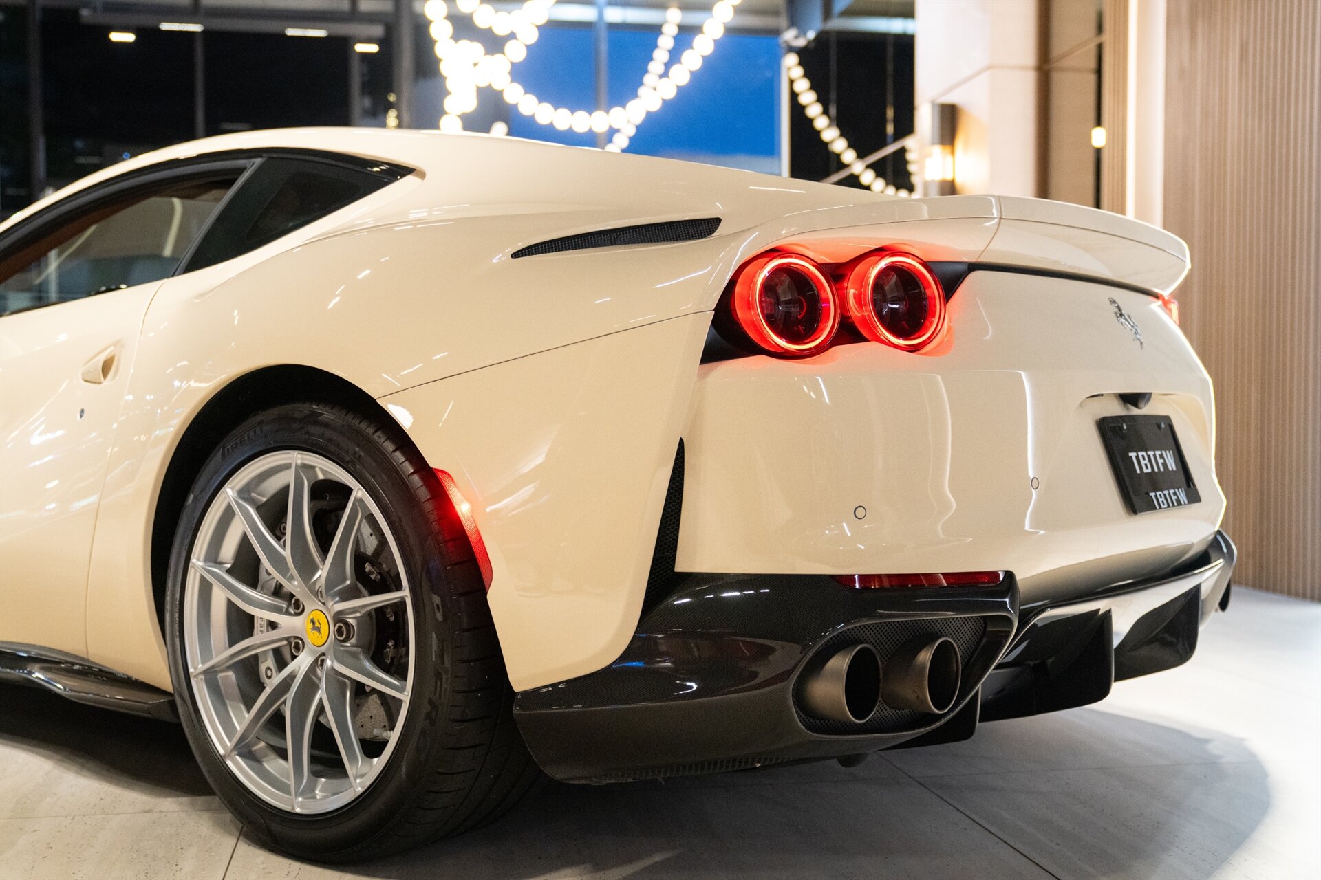 2019 Ferrari 812 Superfast - Photo 13