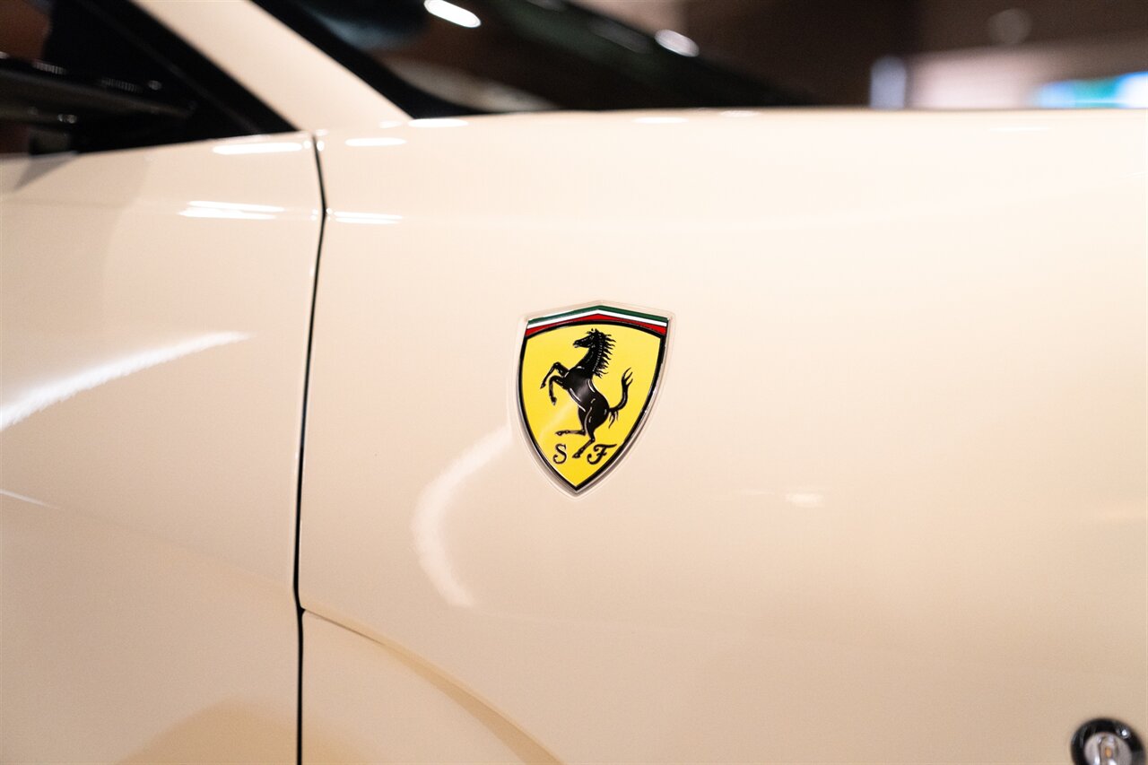 2019 Ferrari 812 Superfast - Photo 10 - Beverly Hills, CA 90212
