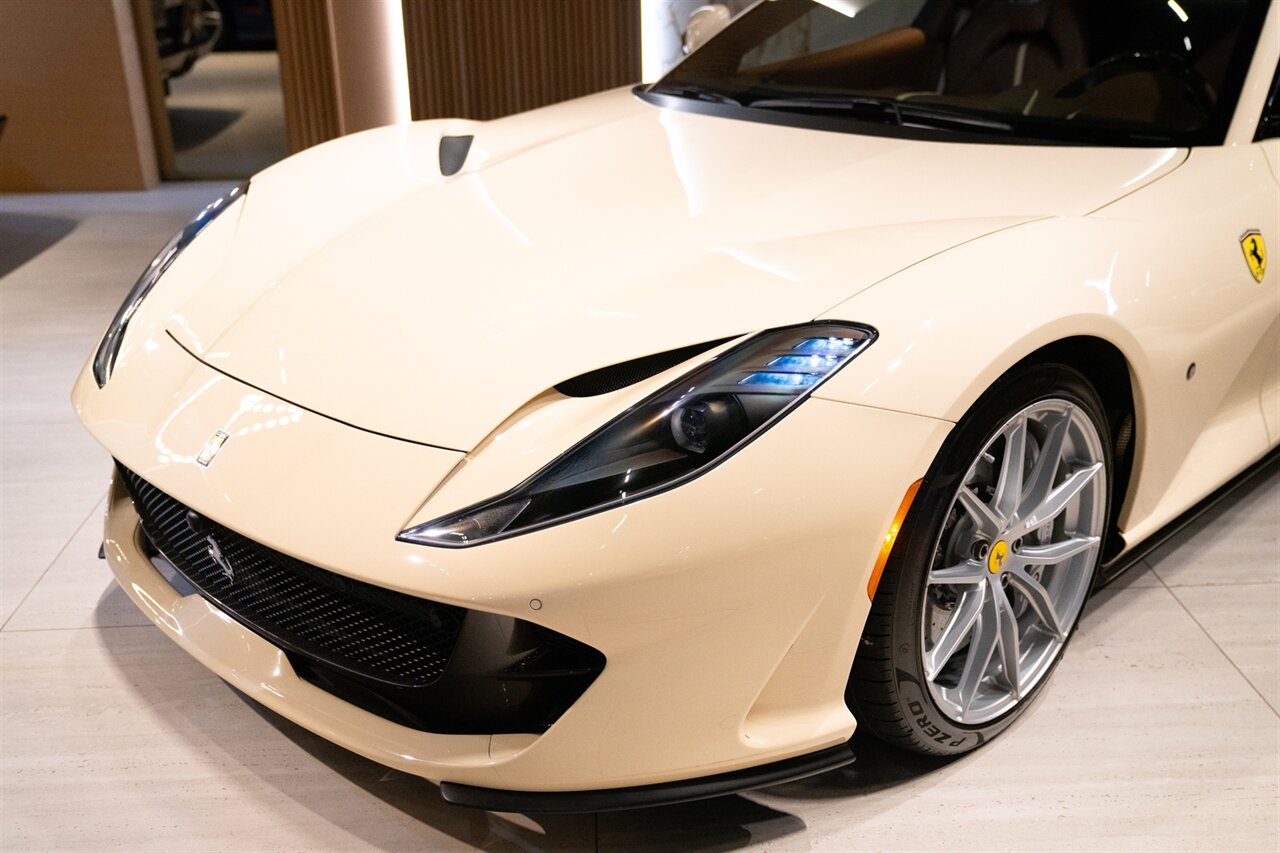 2019 Ferrari 812 Superfast - Photo 4 - Beverly Hills, CA 90212