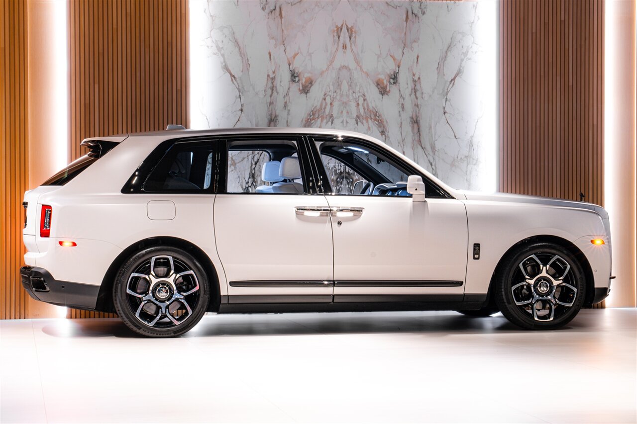 2023 Rolls-Royce Black Badge Cullinan - Photo 5 - Beverly Hills, CA 90212