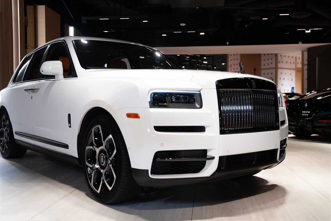 2023 Rolls-Royce Black Badge Cullinan - Photo 11 - Beverly Hills, CA 90212