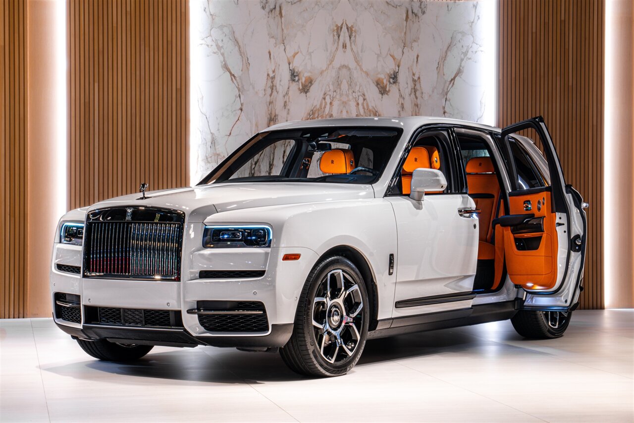 2023 Rolls-Royce Black Badge Cullinan - Photo 2 - Beverly Hills, CA 90212