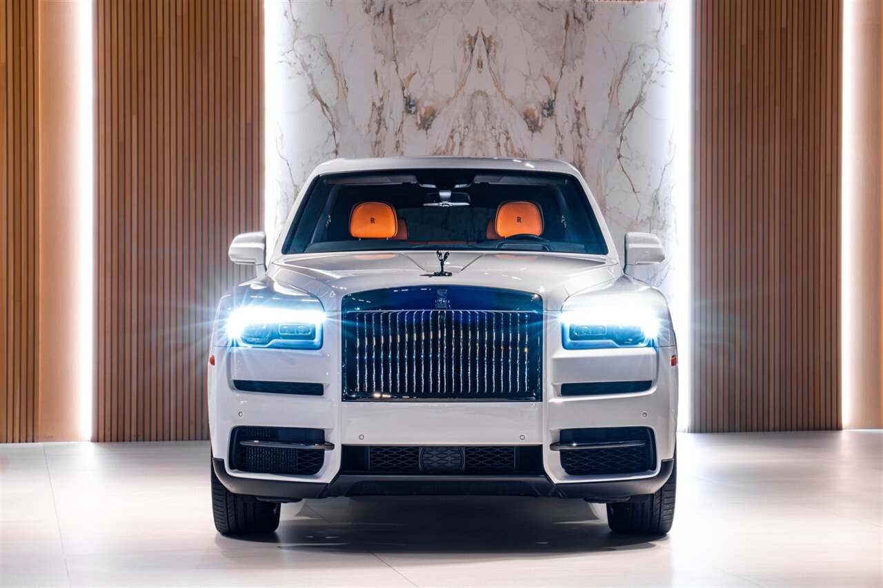 2023 Rolls-Royce Black Badge Cullinan - Photo 3 - Beverly Hills, CA 90212
