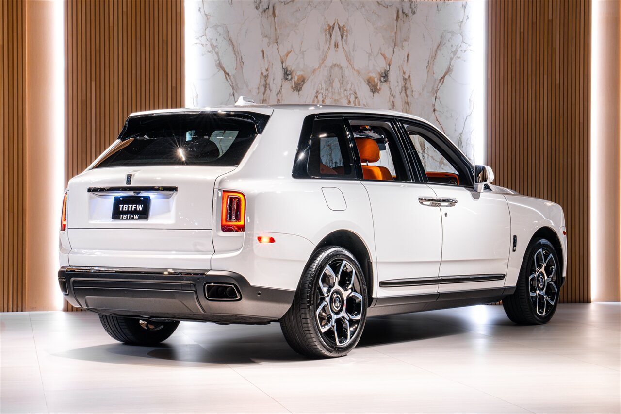 2023 Rolls-Royce Black Badge Cullinan - Photo 4 - Beverly Hills, CA 90212
