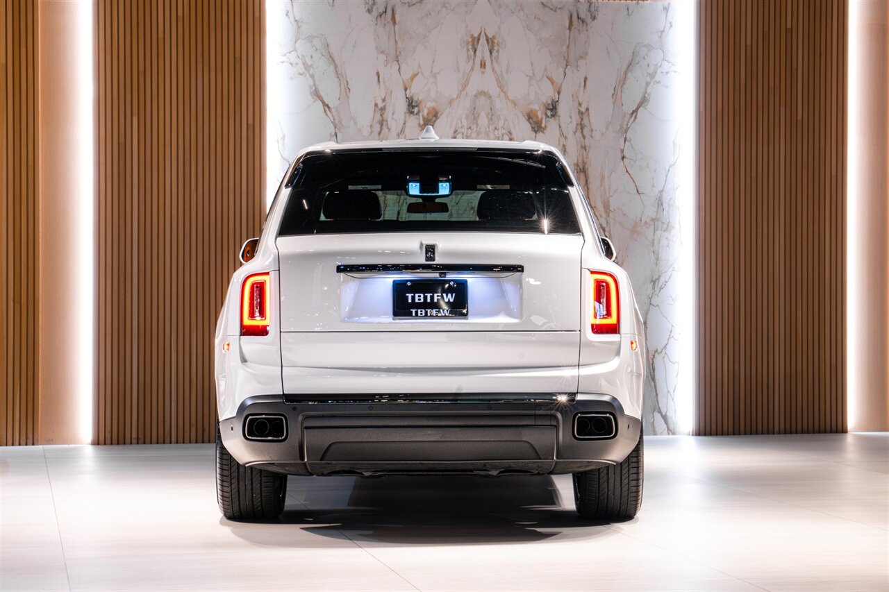 2023 Rolls-Royce Black Badge Cullinan - Photo 7 - Beverly Hills, CA 90212