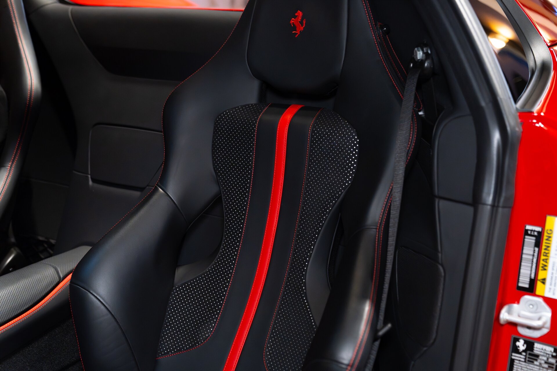 2022 Ferrari 812 GTS - Photo 10