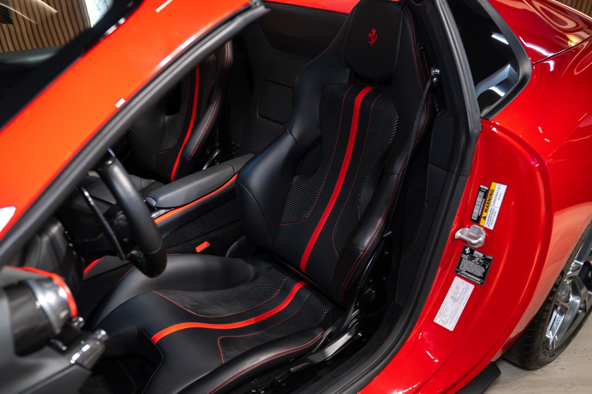 2022 Ferrari 812 GTS - Photo 8