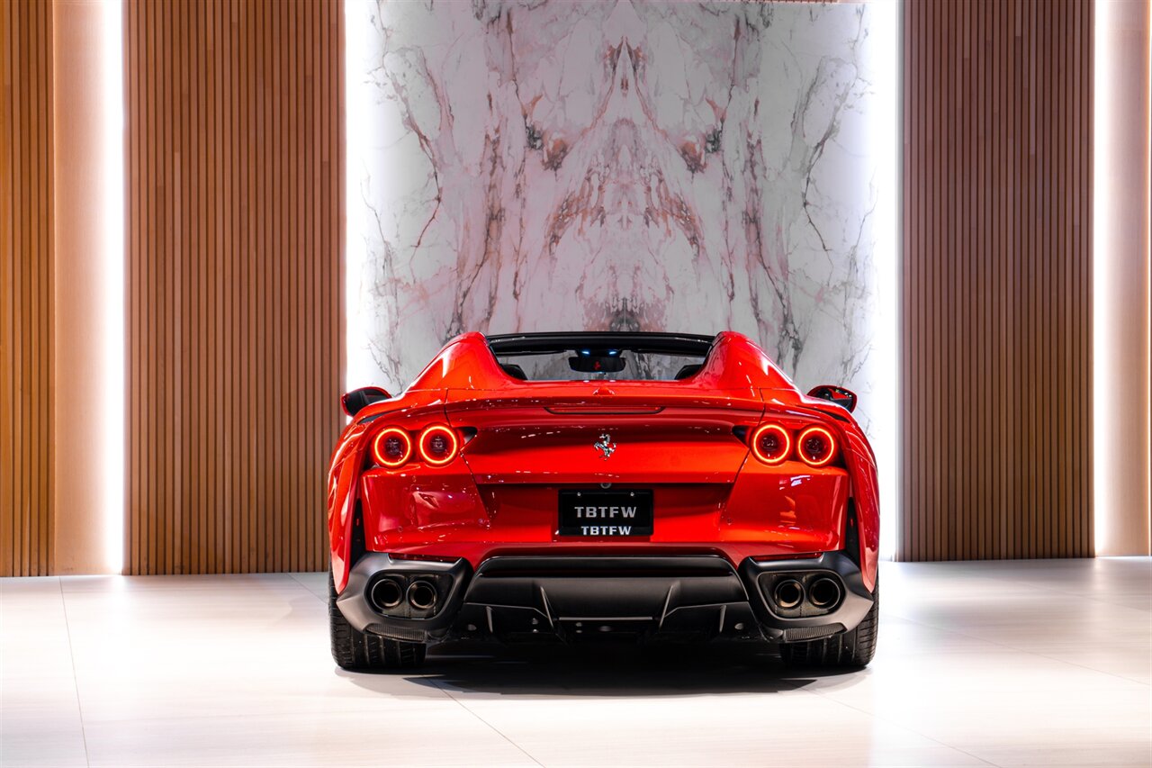 2022 Ferrari 812 GTS   - Photo 6 - Beverly Hills, CA 90212