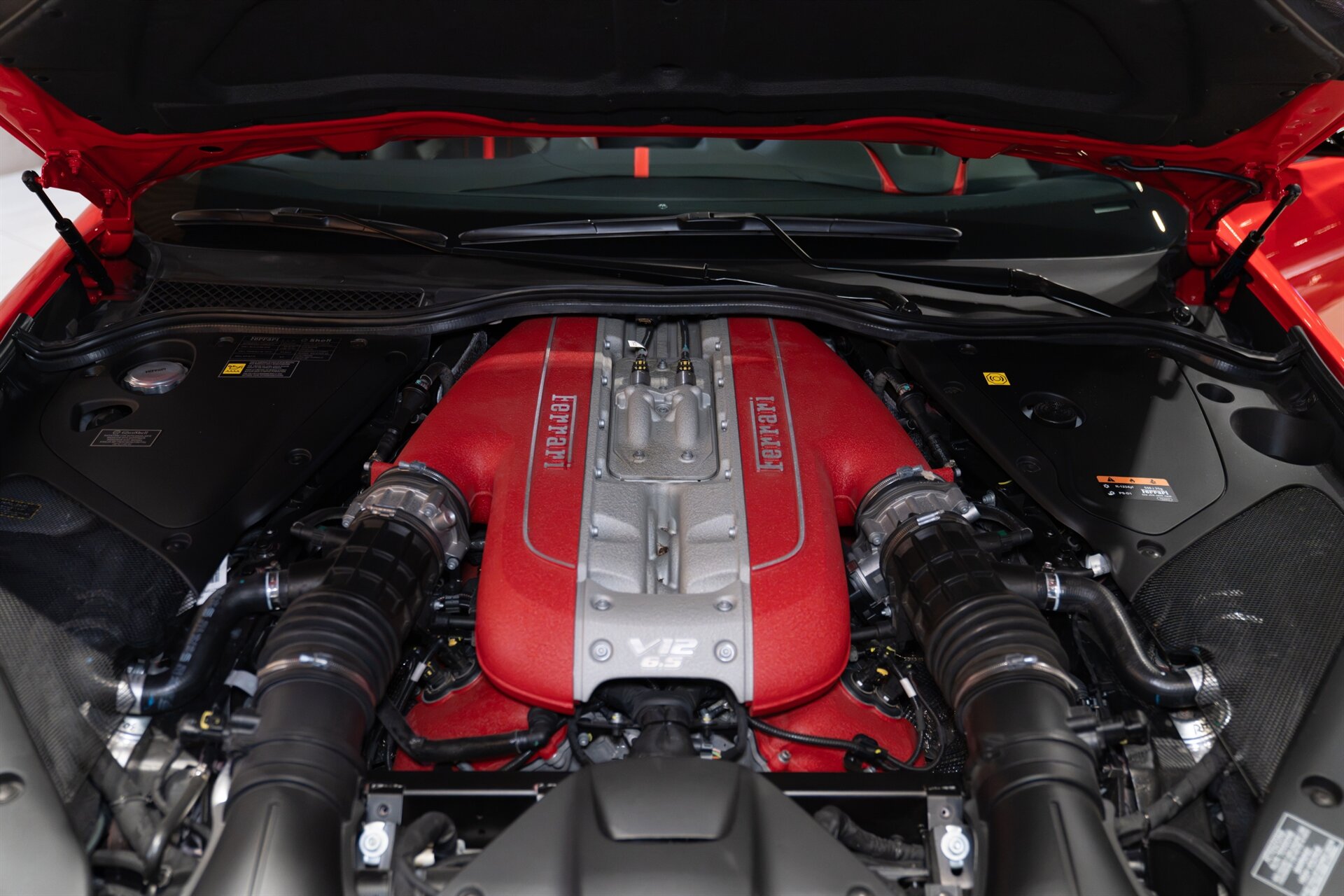 2022 Ferrari 812 GTS - Photo 18
