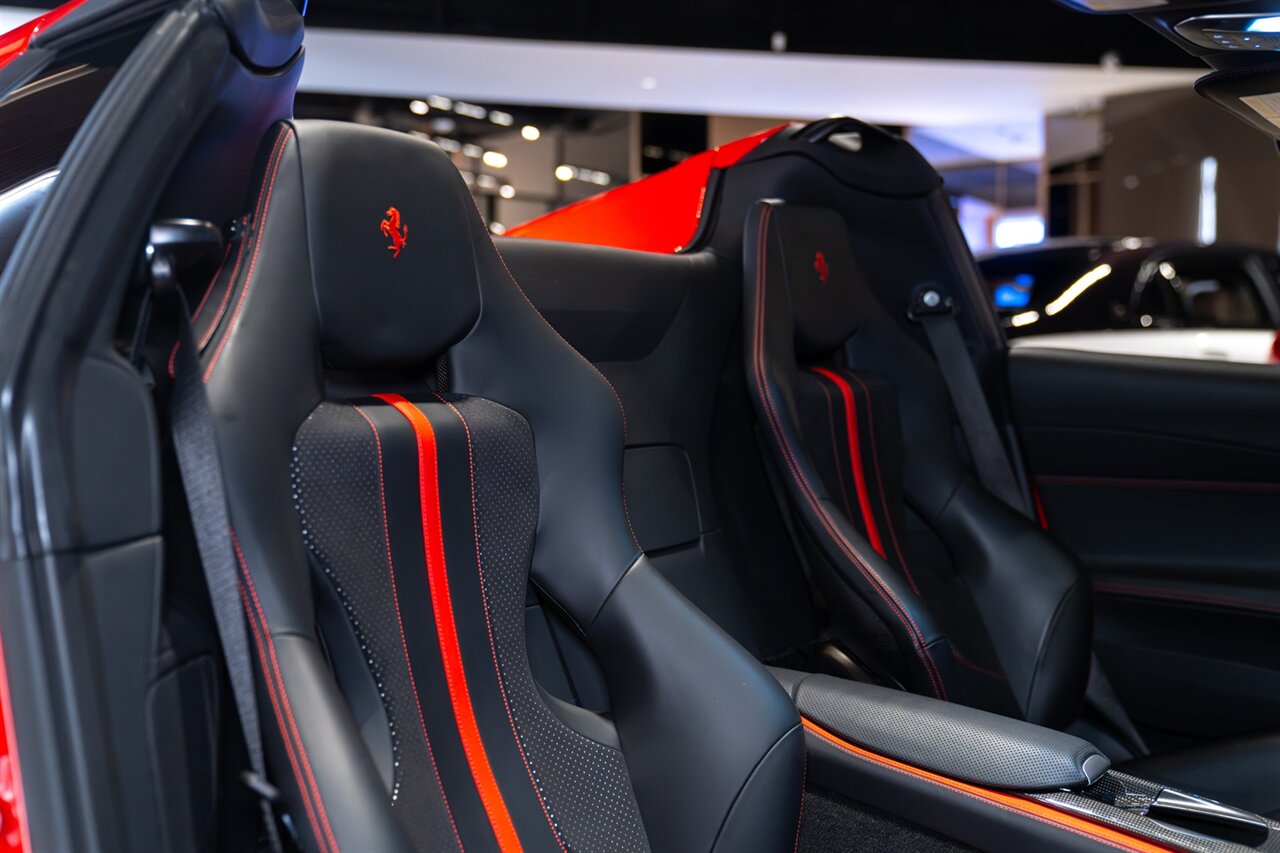 2022 Ferrari 812 GTS   - Photo 15 - Beverly Hills, CA 90212