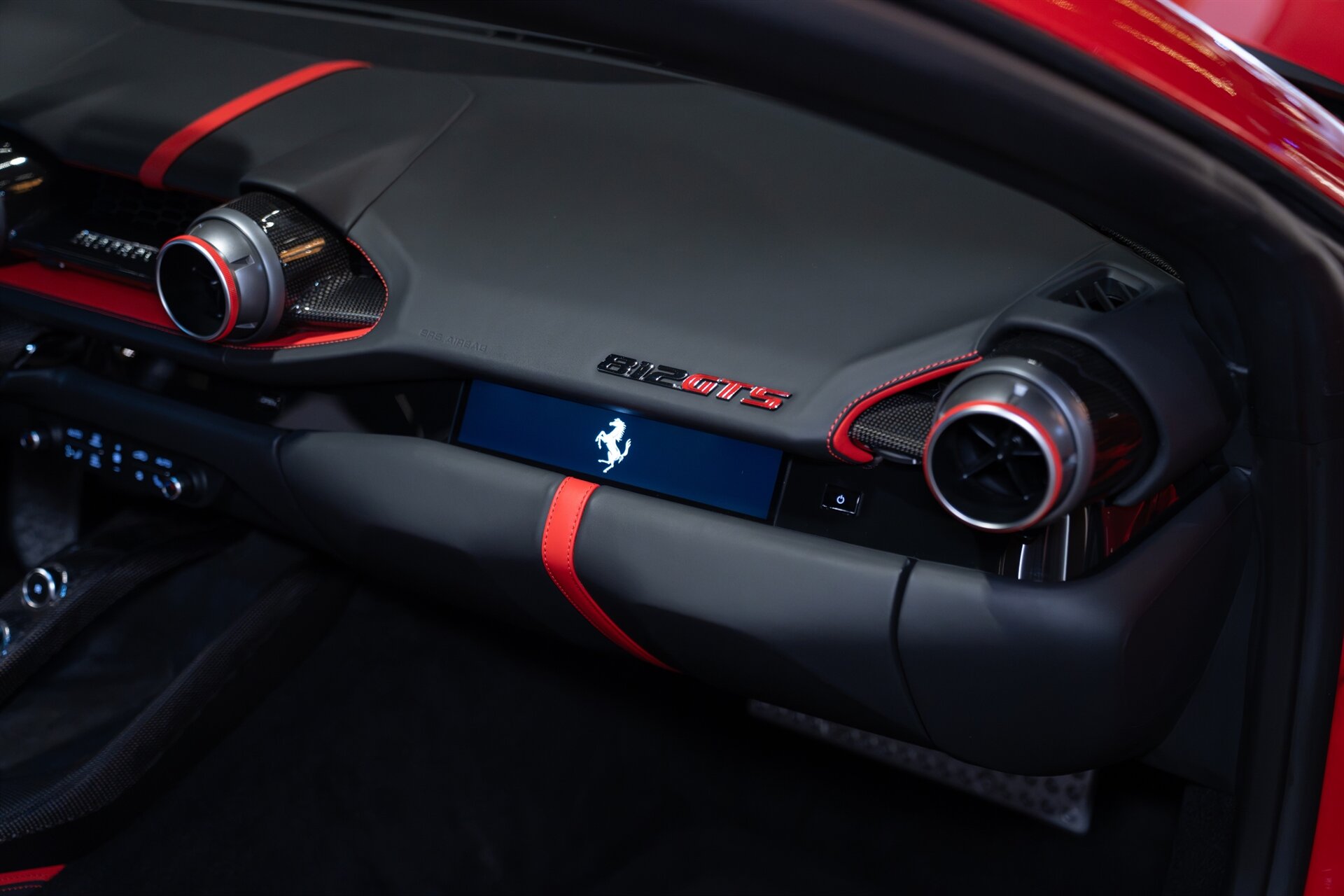 2022 Ferrari 812 GTS - Photo 26