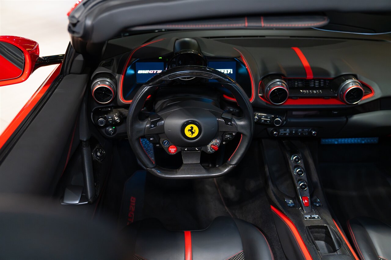 2022 Ferrari 812 GTS   - Photo 11 - Beverly Hills, CA 90212