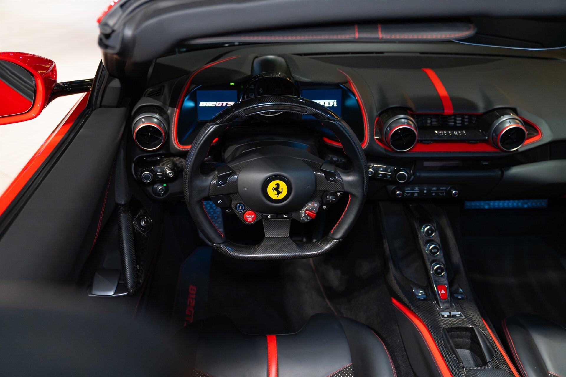 2022 Ferrari 812 GTS - Photo 11