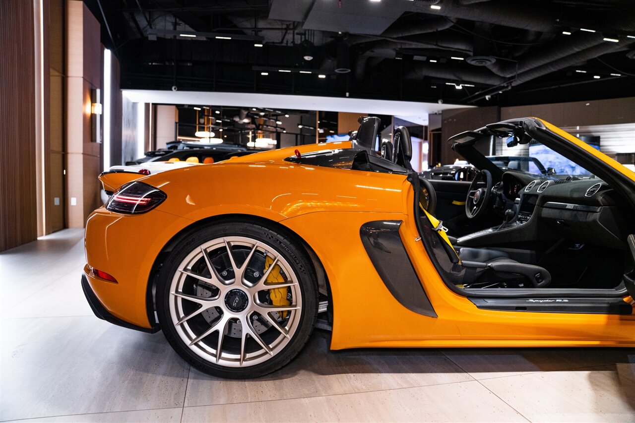 2025 Porsche 718 Boxster Spyder RS   - Photo 17 - Beverly Hills, CA 90212