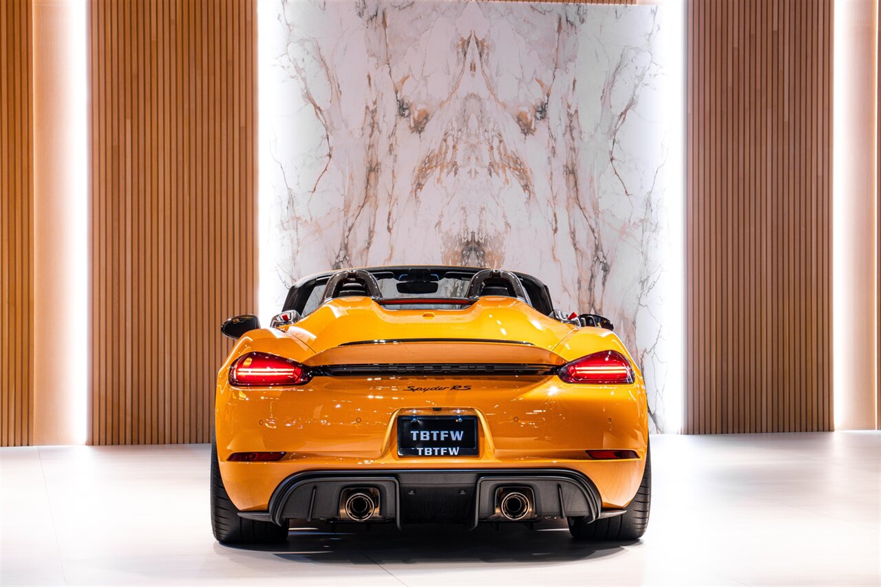 2025 Porsche 718 Boxster Spyder RS   - Photo 4 - Beverly Hills, CA 90212