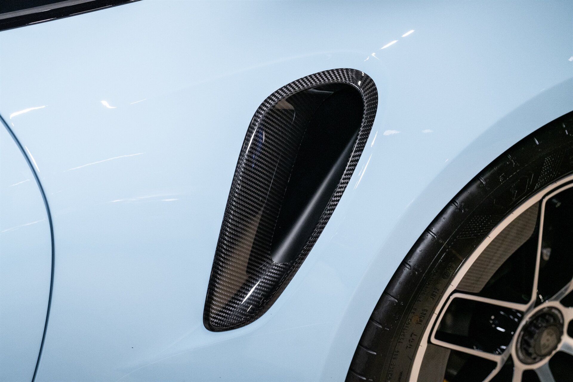 2026 Porsche 911 Turbo S - Photo 38