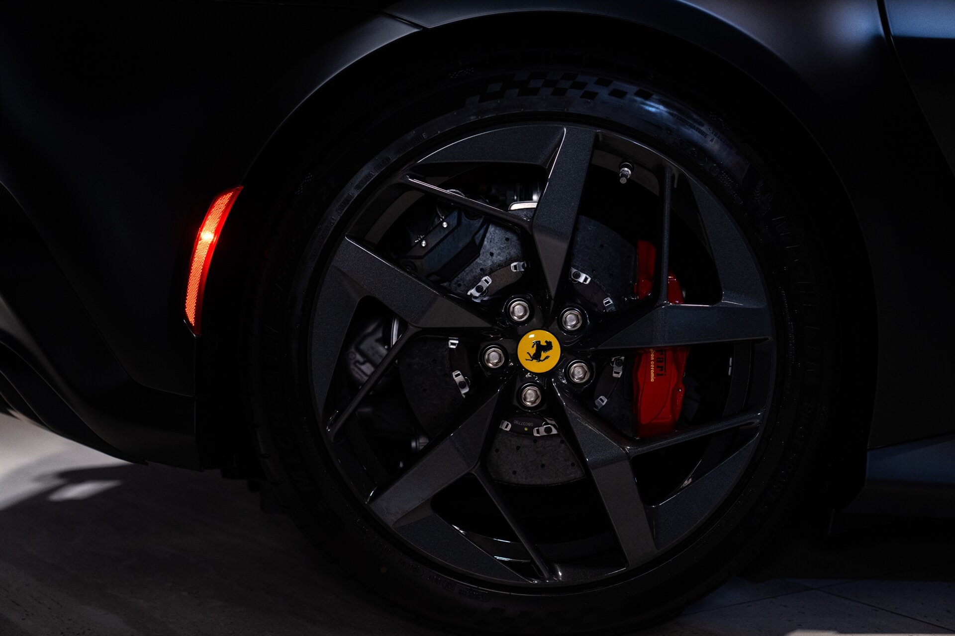 2025 Ferrari 12Cilindri - Photo 28