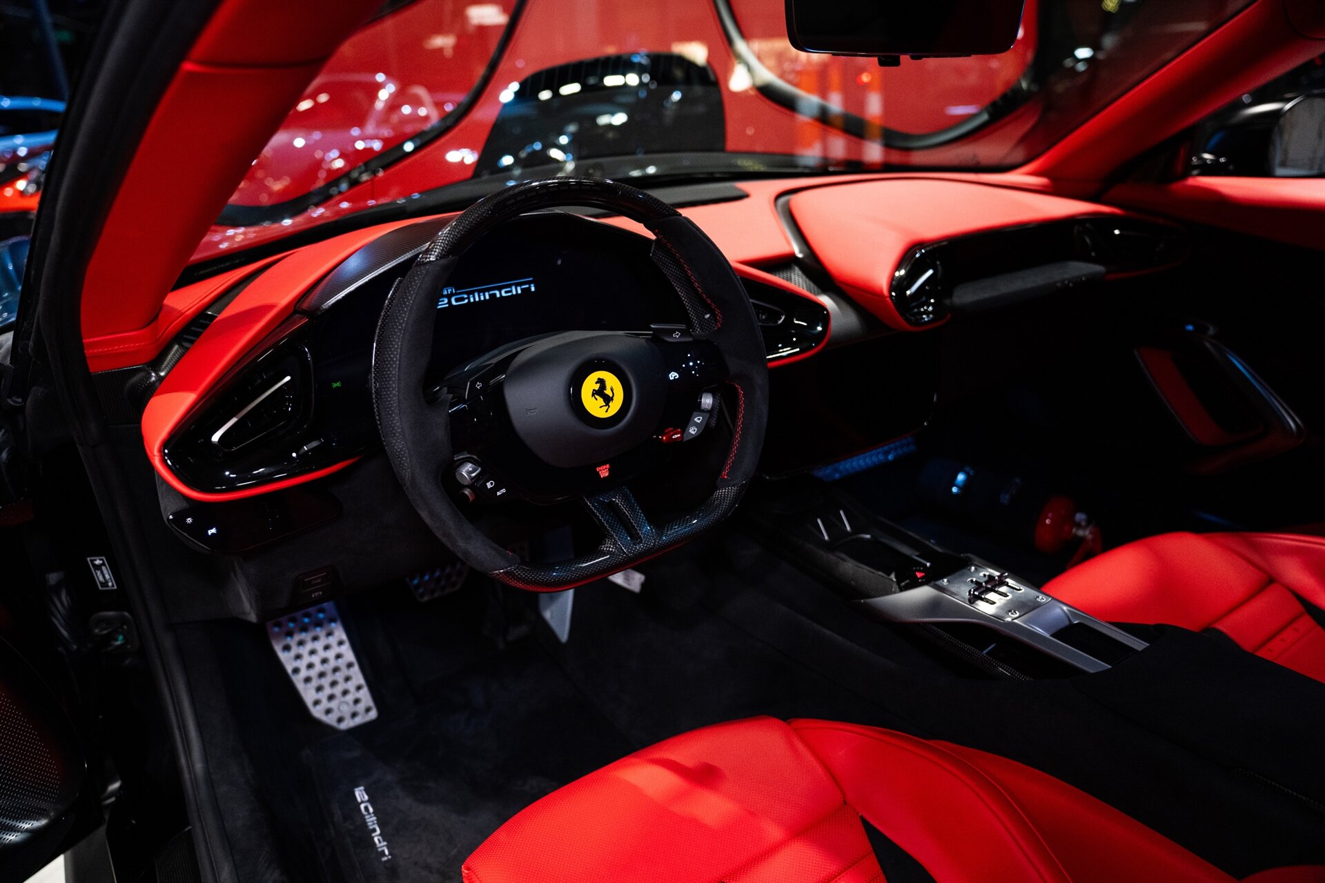 2025 Ferrari 12Cilindri - Photo 11