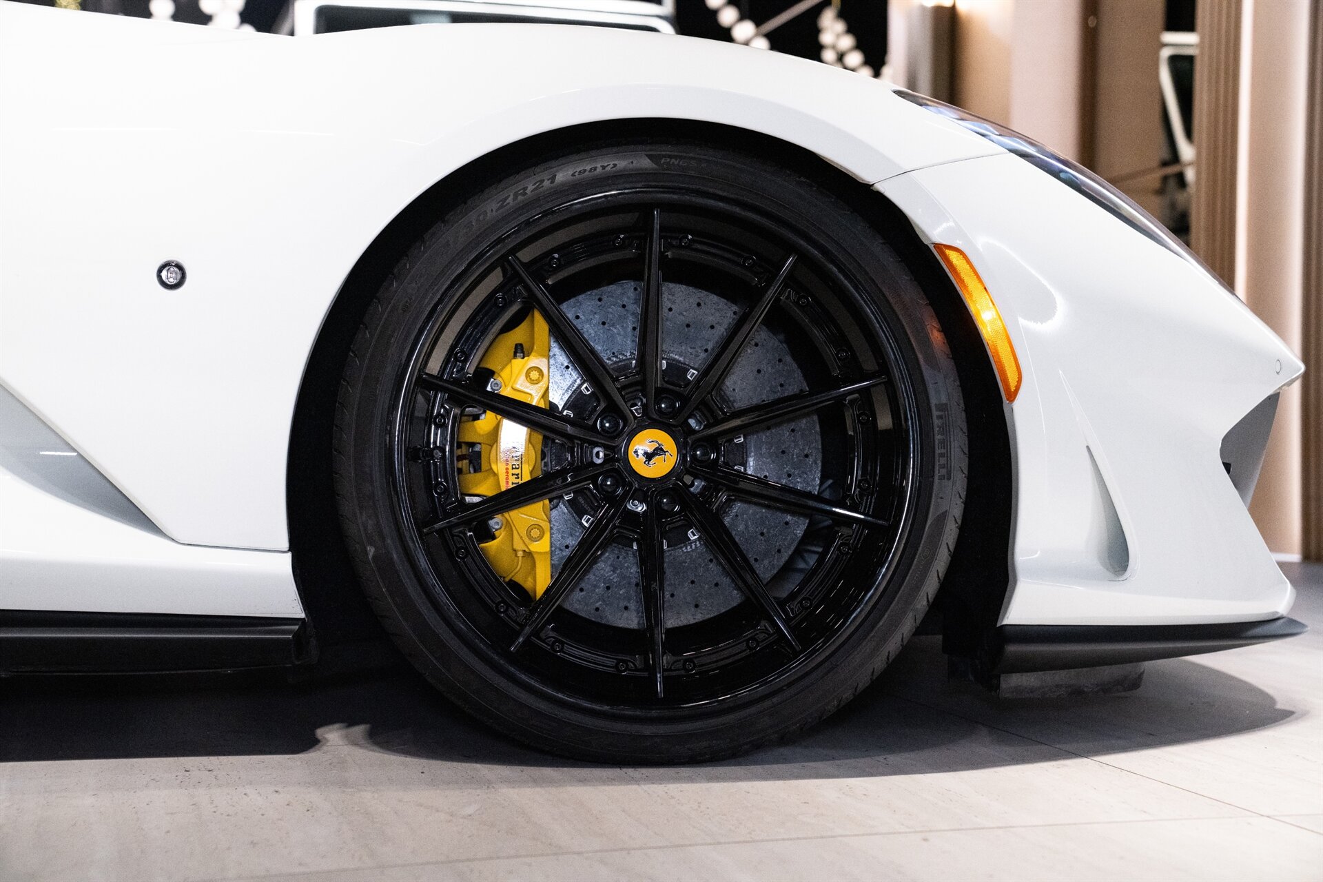 2018 Ferrari 812 Superfast - Photo 22