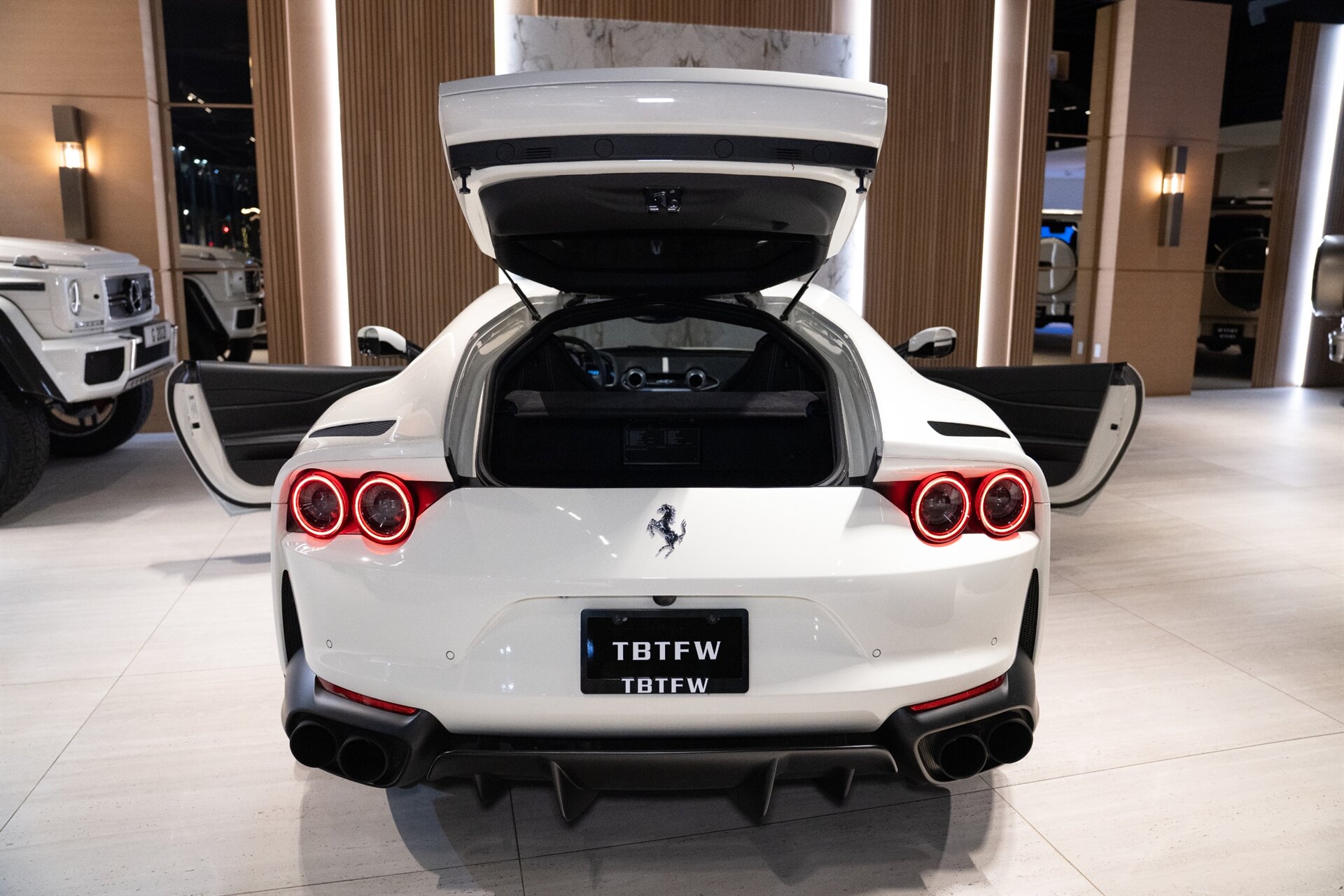 2018 Ferrari 812 Superfast - Photo 34