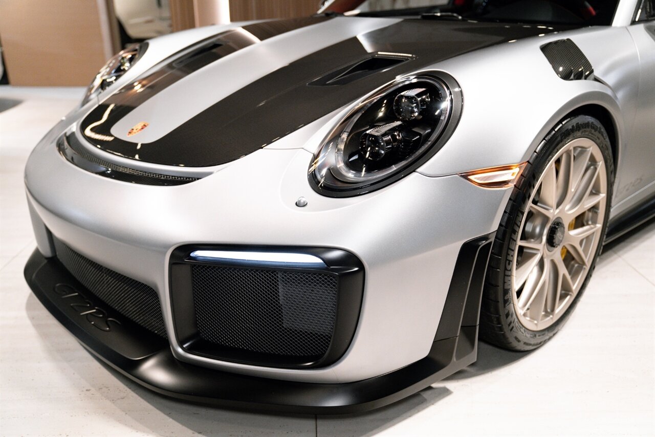2018 Porsche 911 GT2 RS - Photo 10 - Beverly Hills, CA 90212