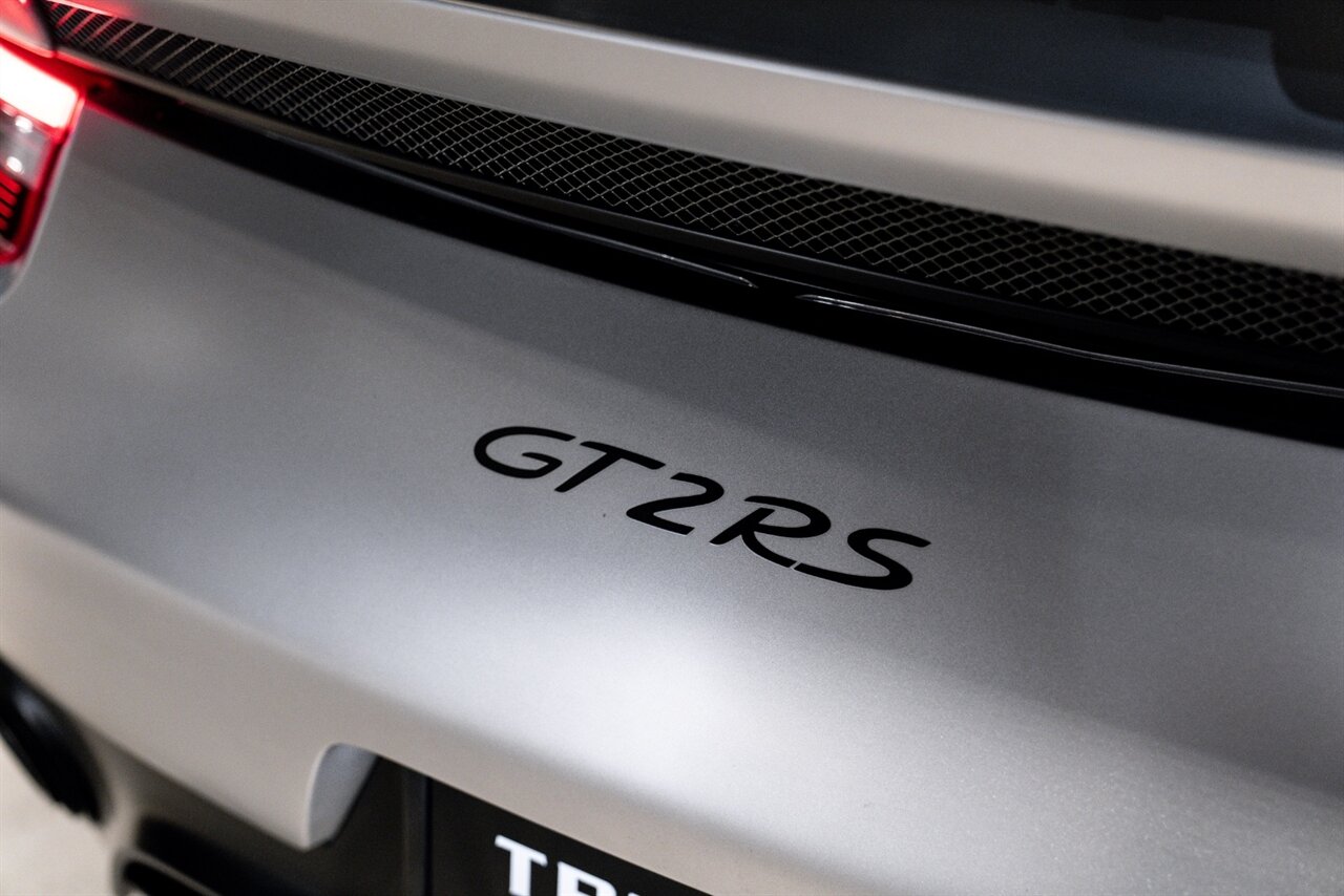 2018 Porsche 911 GT2 RS - Photo 32 - Beverly Hills, CA 90212
