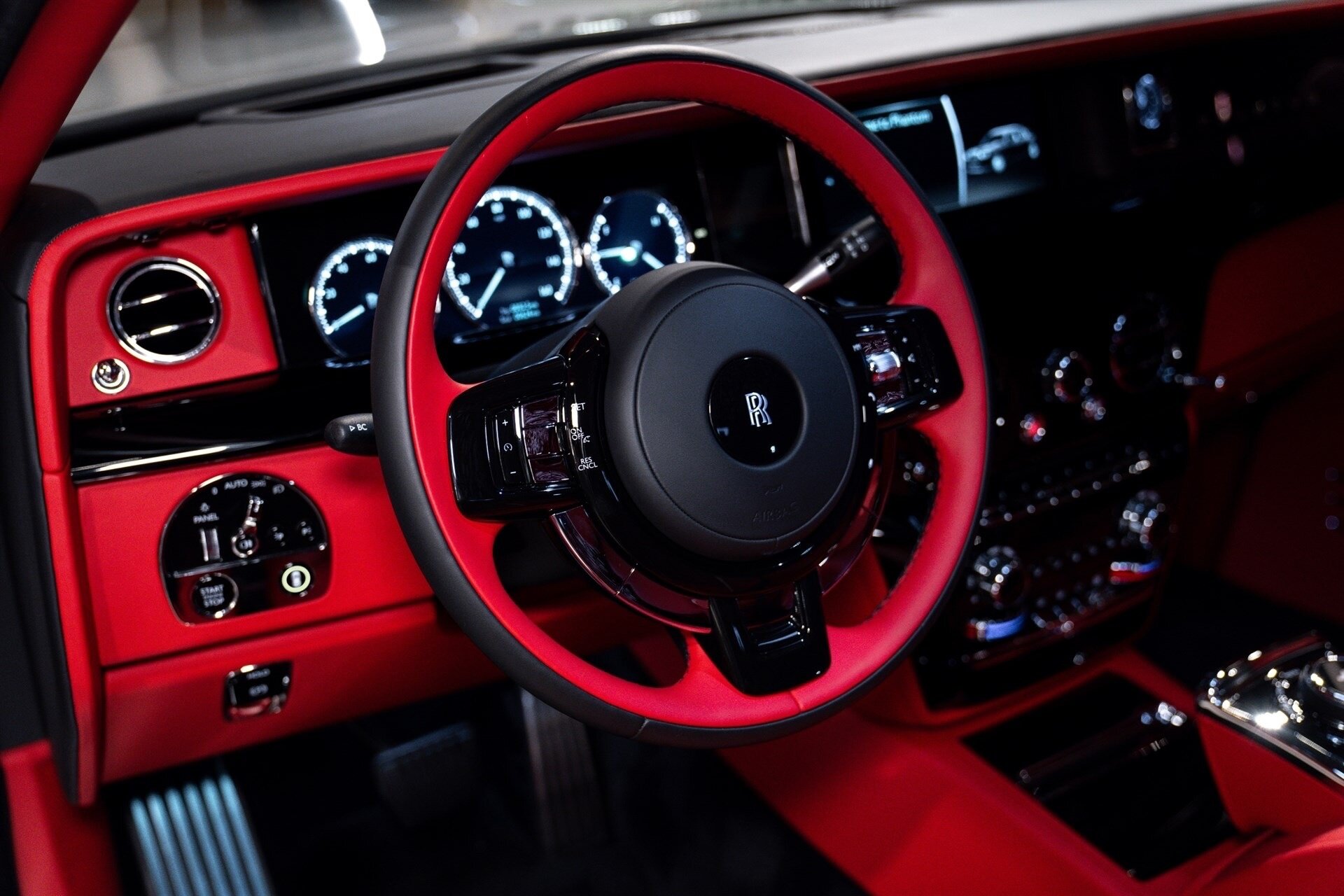 2024 Rolls-Royce Phantom - Photo 5