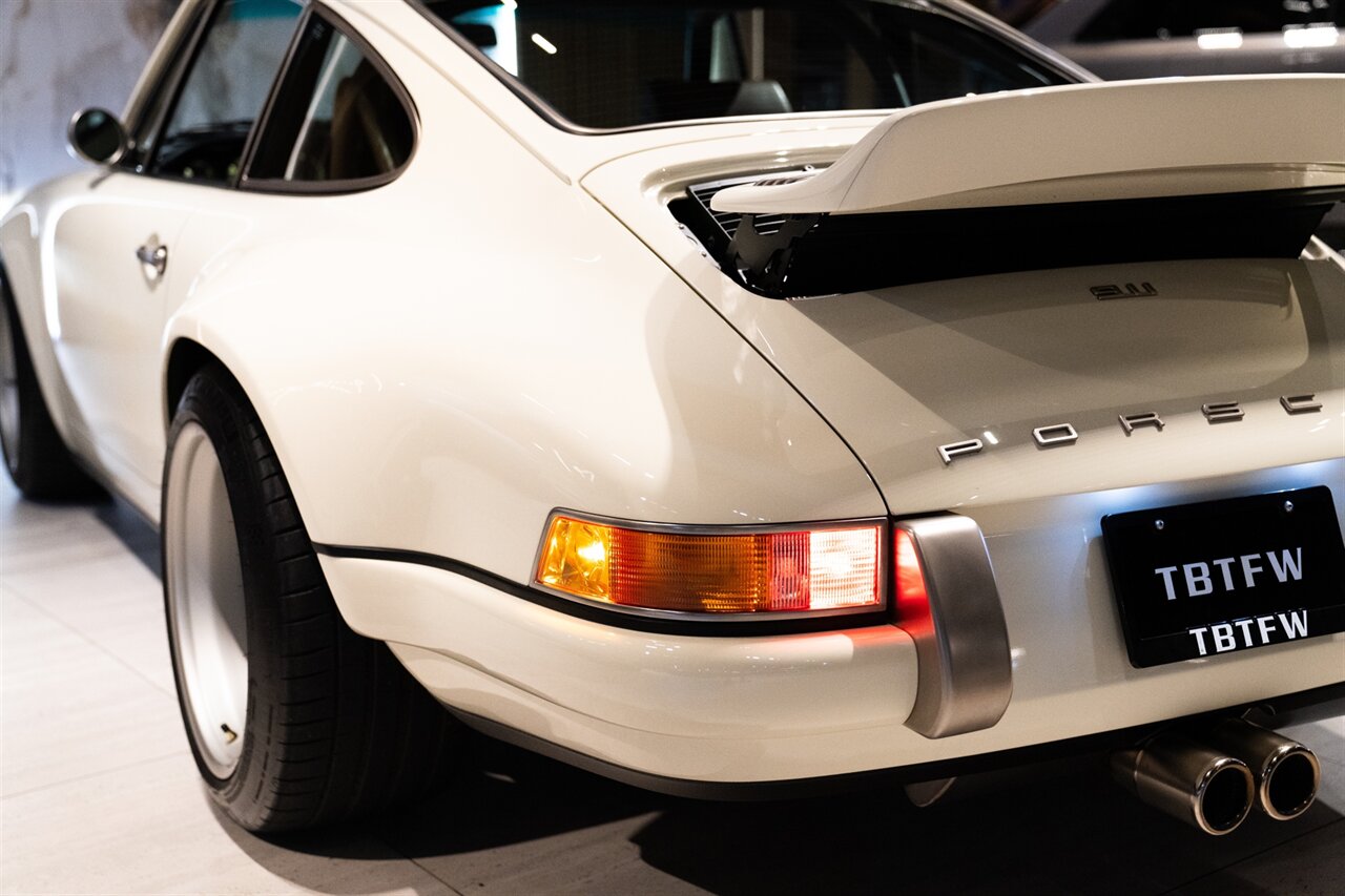 1990 Porsche 911 Carrera 2 Singer   - Photo 23 - Beverly Hills, CA 90212