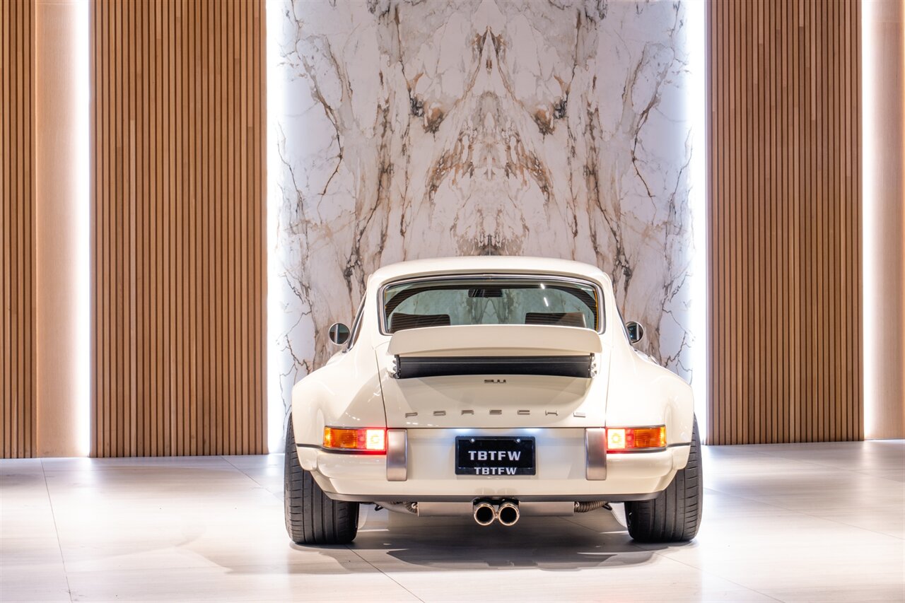 1990 Porsche 911 Carrera 2 Singer   - Photo 4 - Beverly Hills, CA 90212