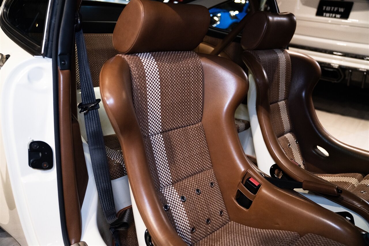 1990 Porsche 911 Carrera 2 Singer   - Photo 14 - Beverly Hills, CA 90212