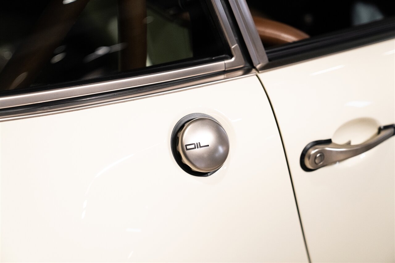 1990 Porsche 911 Carrera 2 Singer   - Photo 6 - Beverly Hills, CA 90212