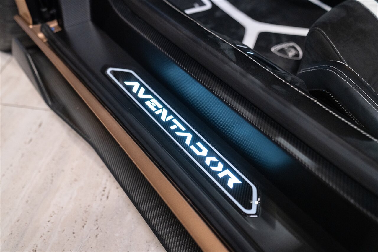 2020 Lamborghini Aventador LP 770-4 SVJ - Photo 20 - Beverly Hills, CA 90212
