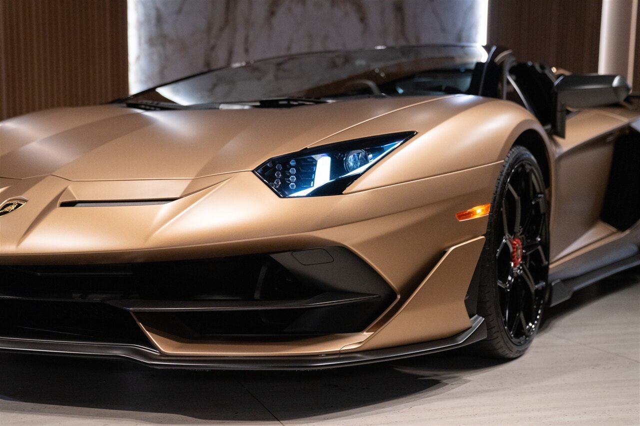 2020 Lamborghini Aventador LP 770-4 SVJ - Photo 11 - Beverly Hills, CA 90212