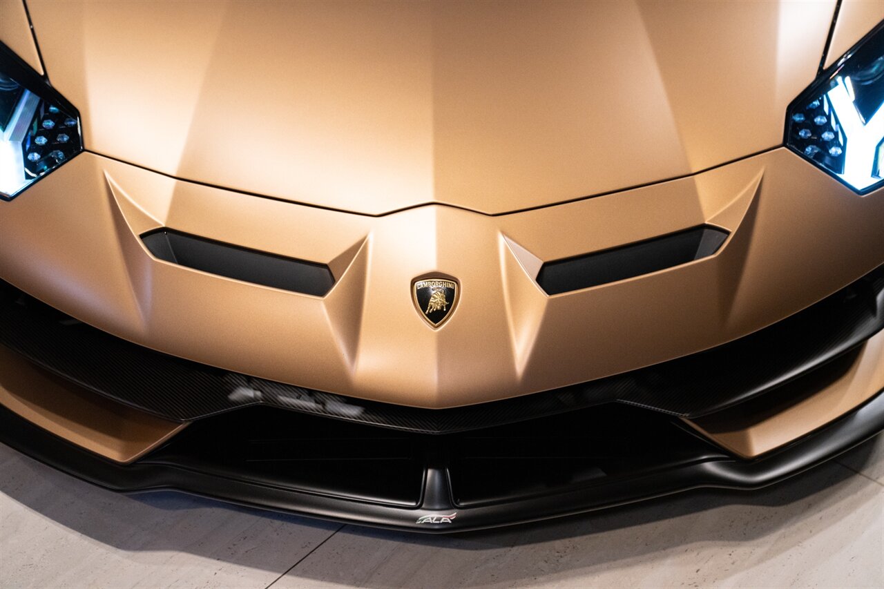 2020 Lamborghini Aventador LP 770-4 SVJ - Photo 16 - Beverly Hills, CA 90212