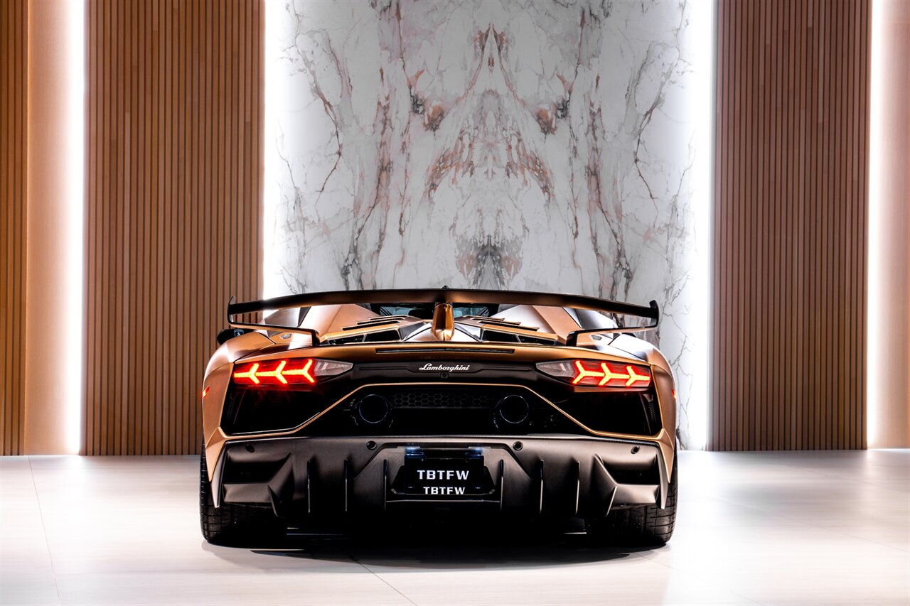 2020 Lamborghini Aventador LP 770-4 SVJ - Photo 9 - Beverly Hills, CA 90212