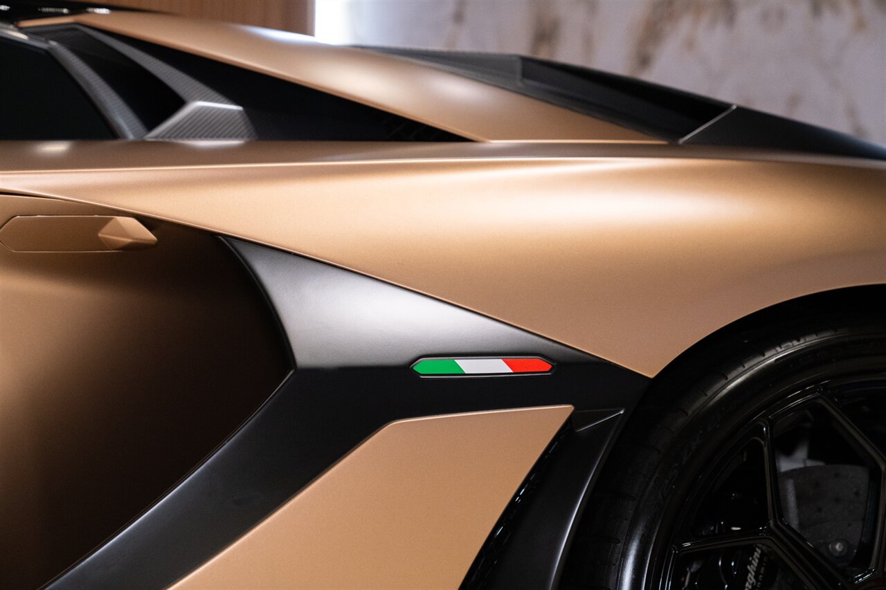 2020 Lamborghini Aventador LP 770-4 SVJ - Photo 54 - Beverly Hills, CA 90212