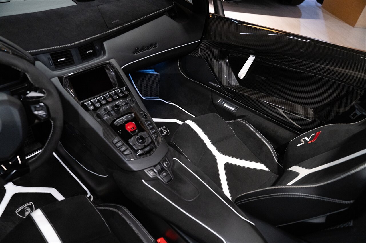 2020 Lamborghini Aventador LP 770-4 SVJ - Photo 66 - Beverly Hills, CA 90212