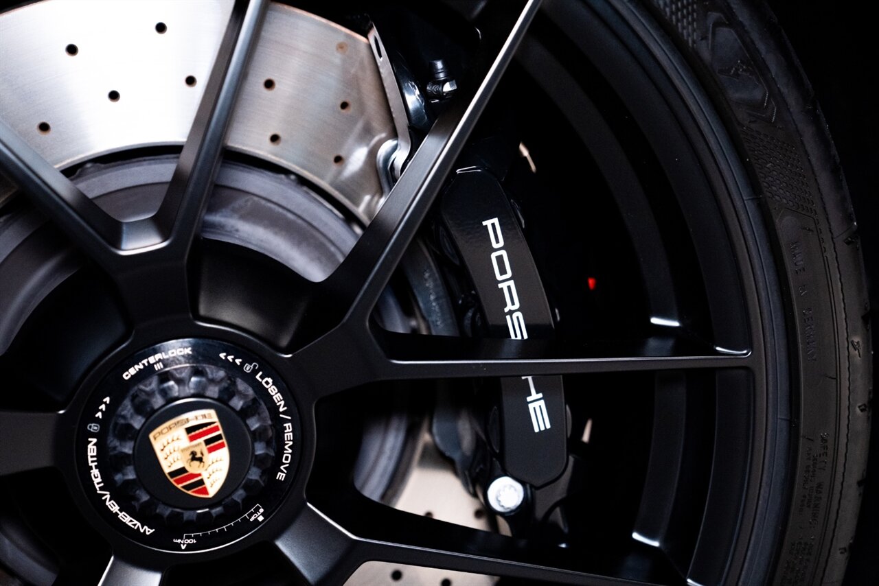 2026 Porsche 911 Carrera 4 GTS - Photo 39 - Beverly Hills, CA 90212