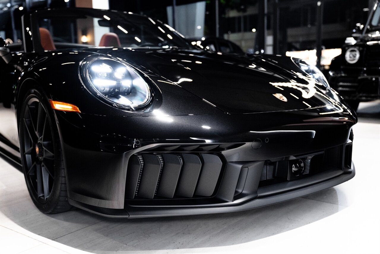 2026 Porsche 911 Carrera 4 GTS - Photo 28 - Beverly Hills, CA 90212
