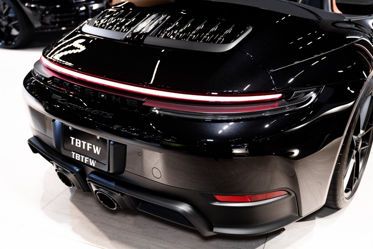 2026 Porsche 911 Carrera 4 GTS - Photo 38 - Beverly Hills, CA 90212