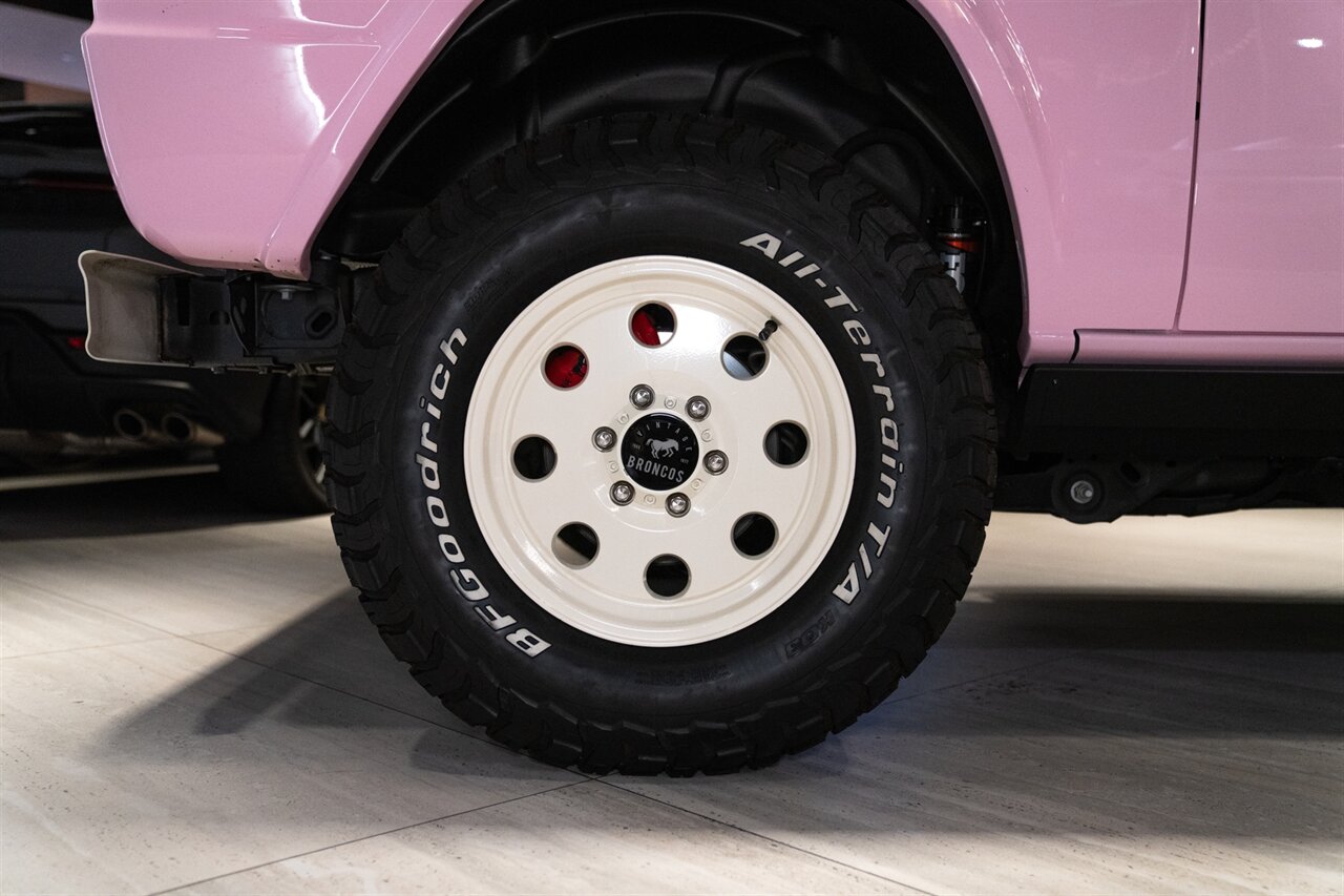 2023 Ford Bronco   - Photo 41 - Beverly Hills, CA 90212